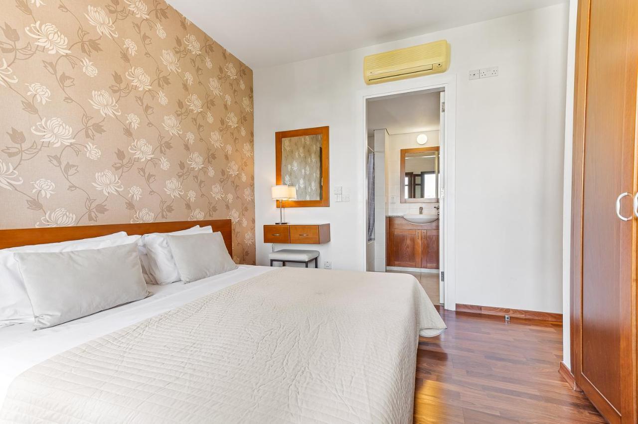 2 Bedroom Apartment Assia With Communal Pool, Aphrodite Hills Resort Kouklia Esterno foto