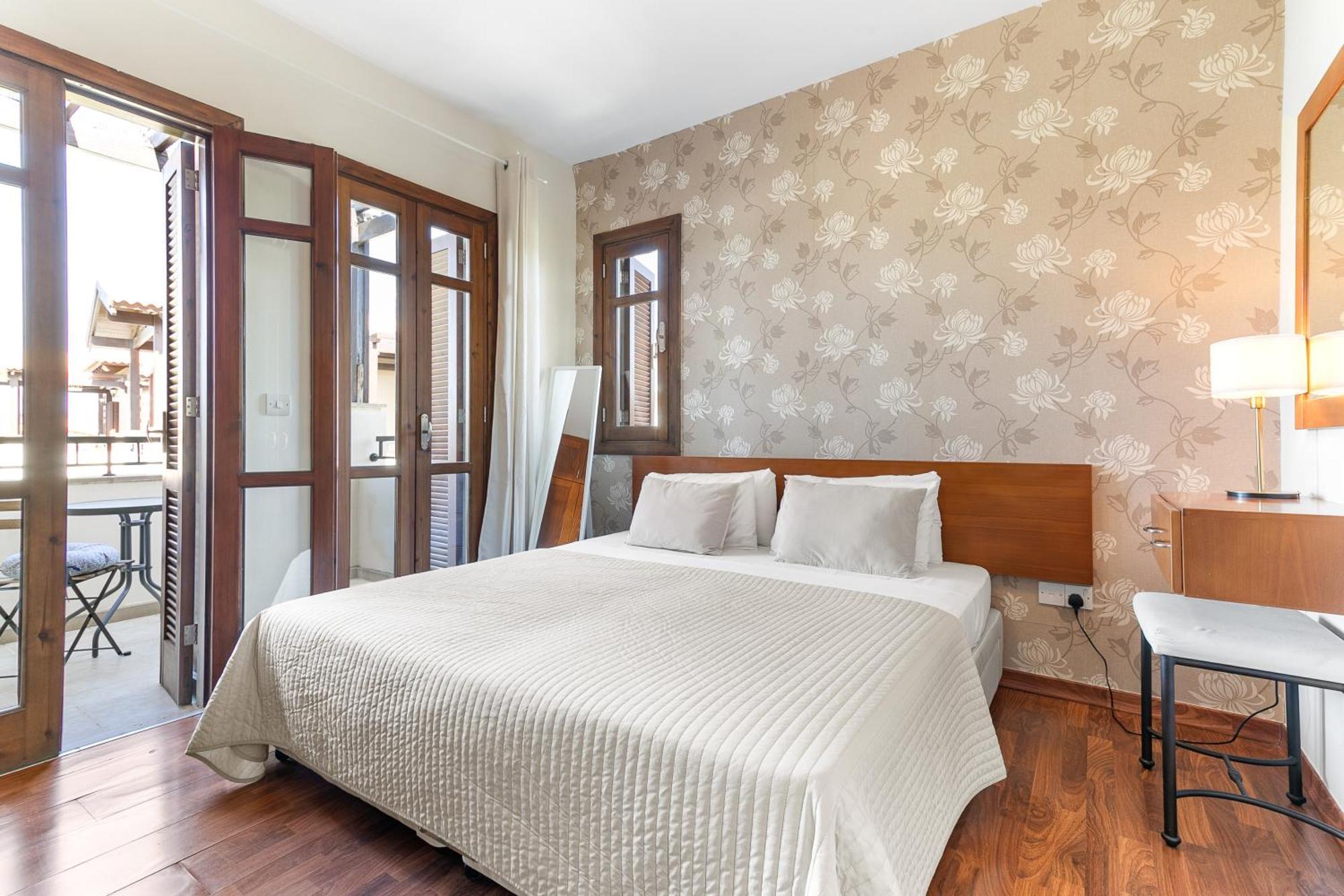 2 Bedroom Apartment Assia With Communal Pool, Aphrodite Hills Resort Kouklia Esterno foto