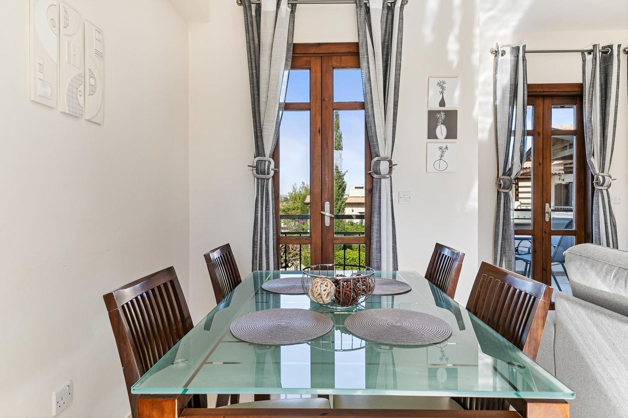 2 Bedroom Apartment Assia With Communal Pool, Aphrodite Hills Resort Kouklia Esterno foto